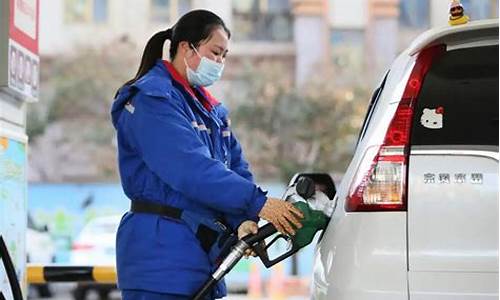 95油价格6块能加吗现在-95号油8块